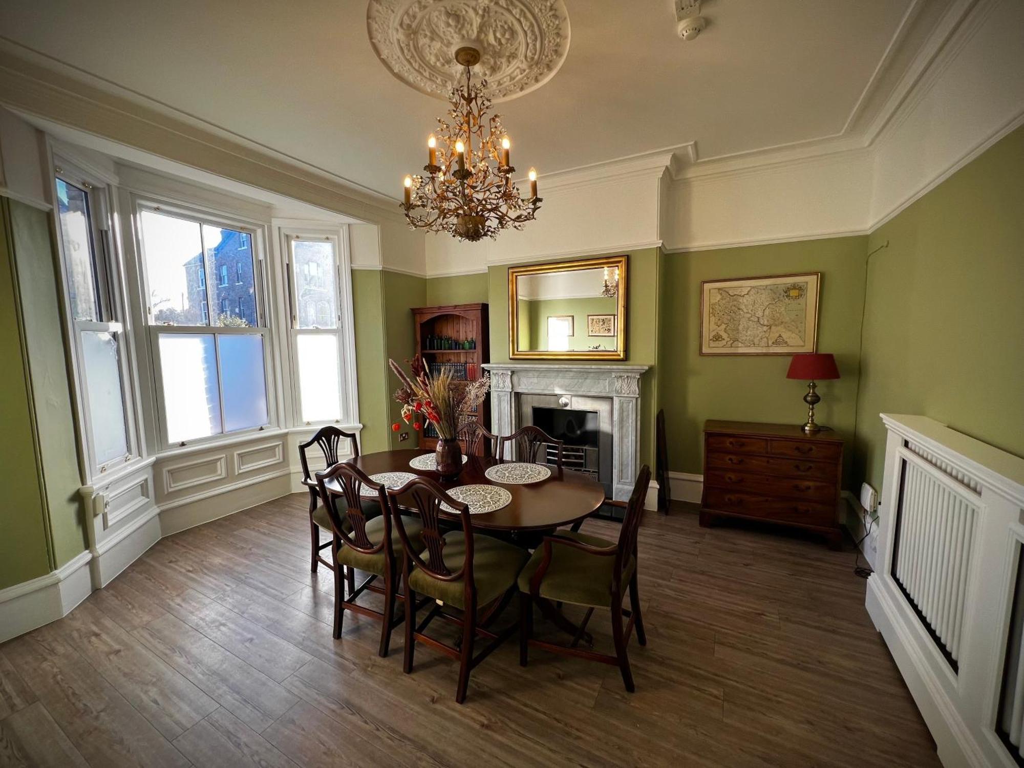 Victorian Townhouse - *